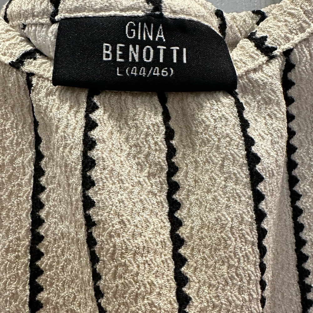 Gina Benotti Cream and Black Striped Top